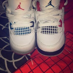 Outfit with sneakers